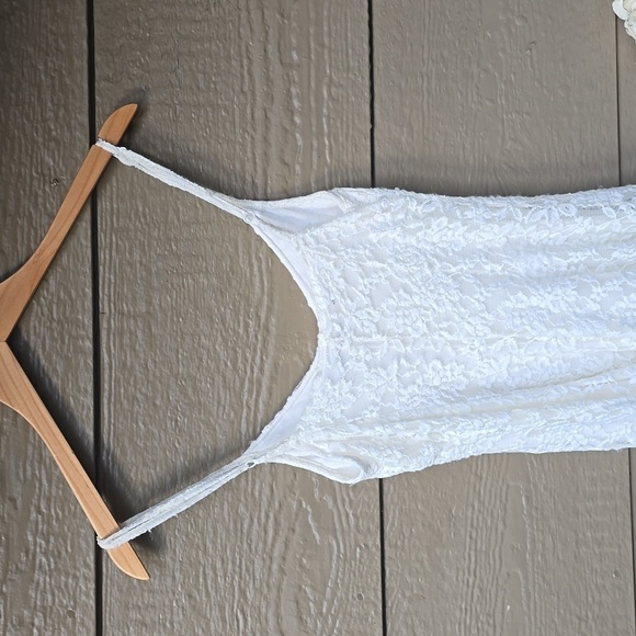 American Eagle Coquette Cream Lace skater Dress with Adjustable Straps Sz Small - Picture 5 of 6